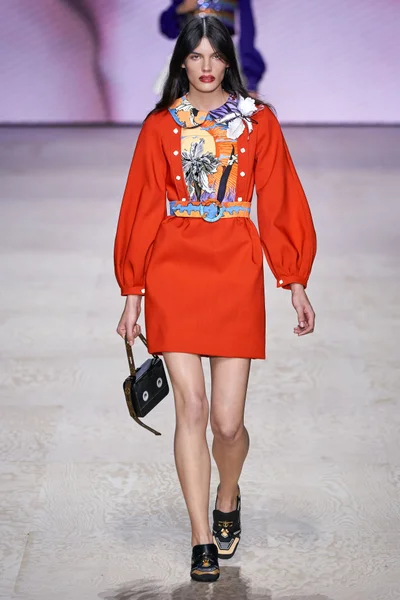 Look 8